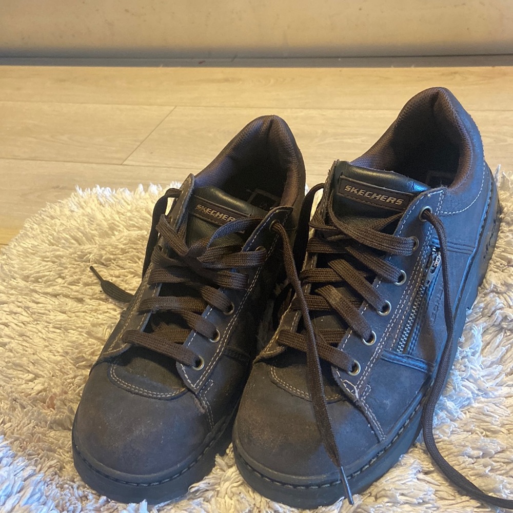 90’s Low top chunky skechers boots size 10 women’s